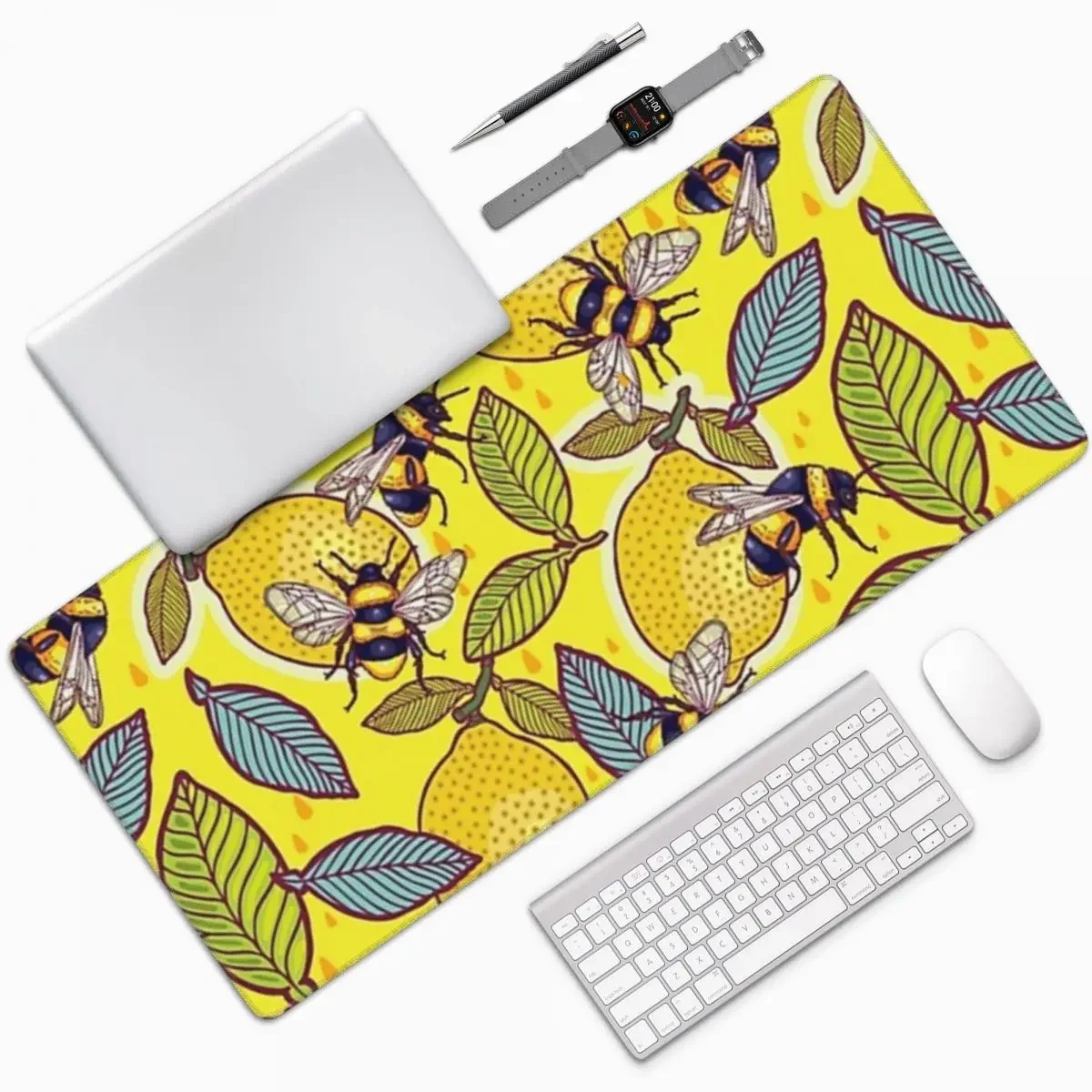 Yellow Lemon And Bee Garden La - Yellow Laptop Accessories のレビューと価格