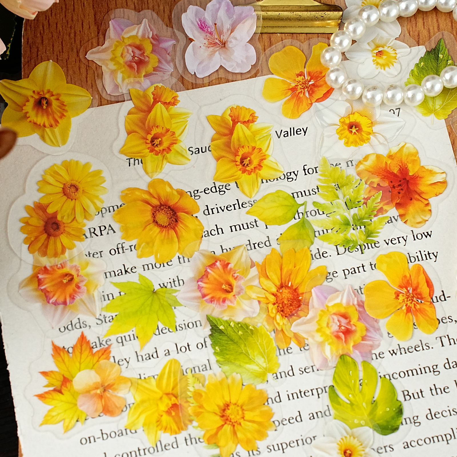 Etori Life Warm and Bright Yel - Yellow Laptop Accessories のレビューと価格